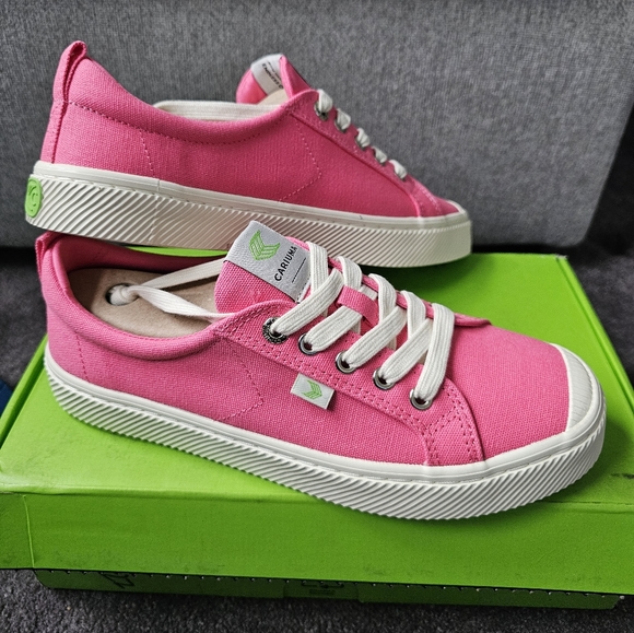 Cariuma Shoes - NIB cariuma pink lemonade oca canvas sneaker